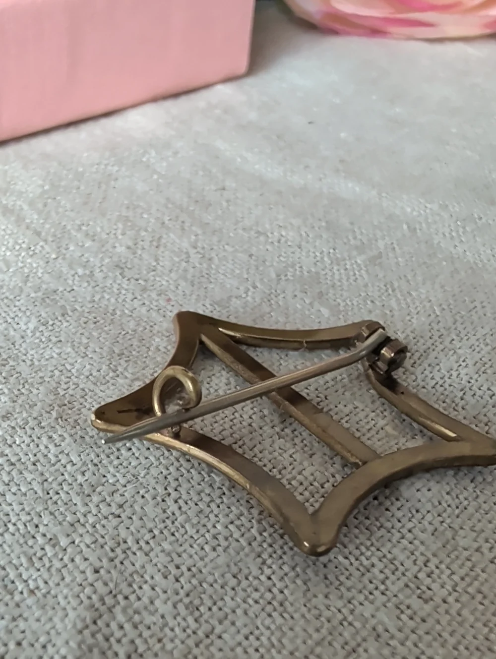 Antique Victorian Edwardian Gold-Plated Openwork Brooch C-Clasp c. 1900